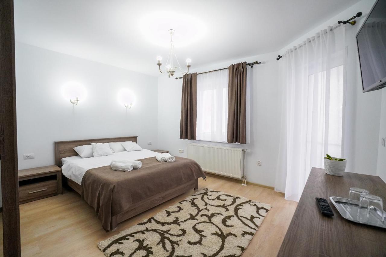 Hotel Casa Alessias Vişeu de Sus Zewnętrze zdjęcie